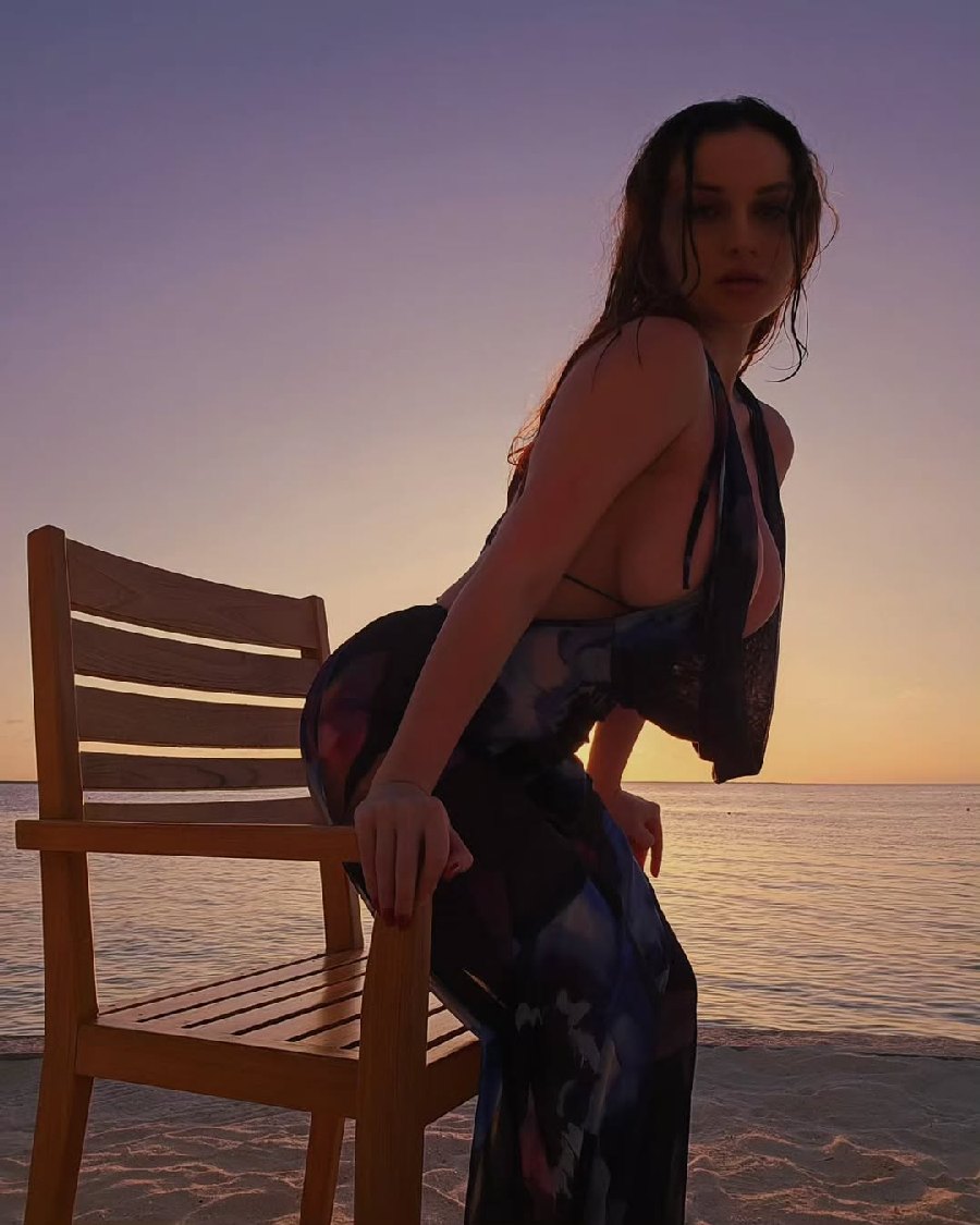 Sexy girl Miranda Faith nude in Sacramento