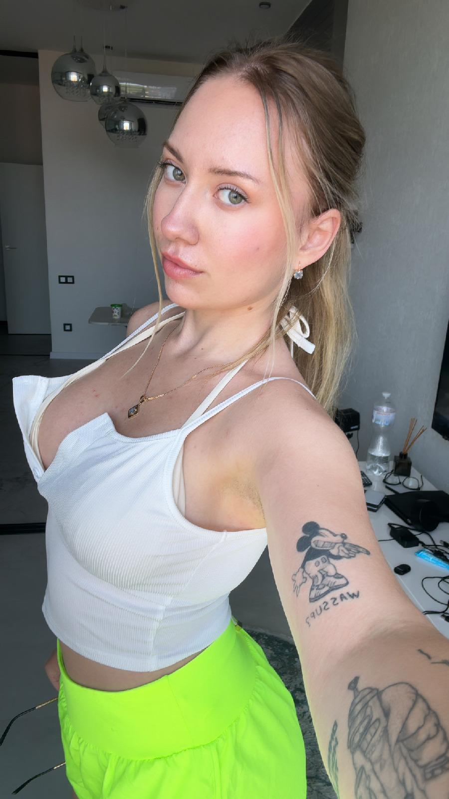 KateV in her underwear in Sacramento