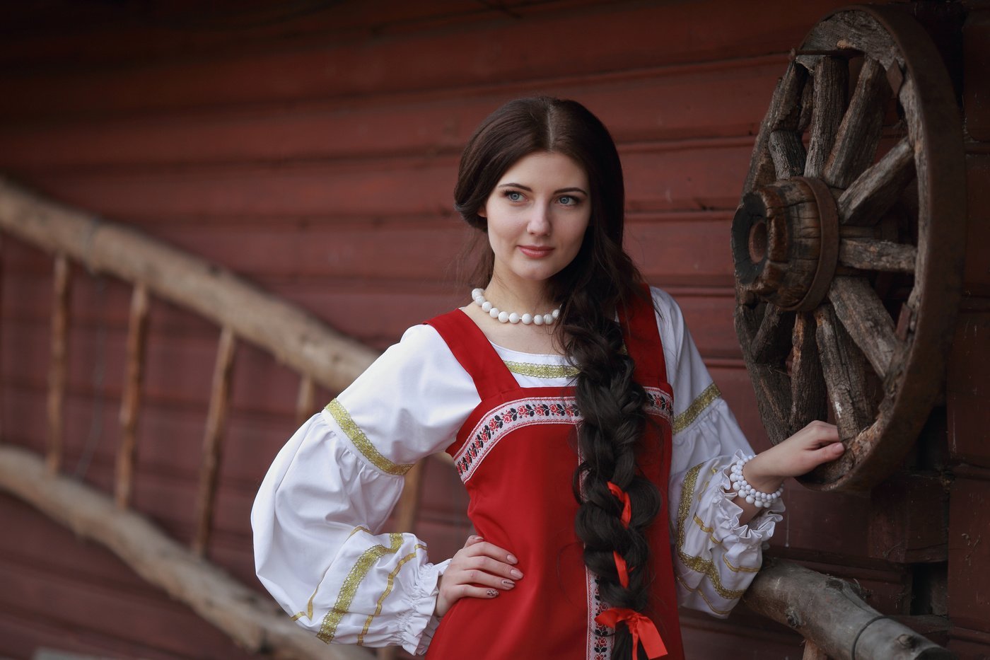 Girls in Slavic costumes in Sacramento